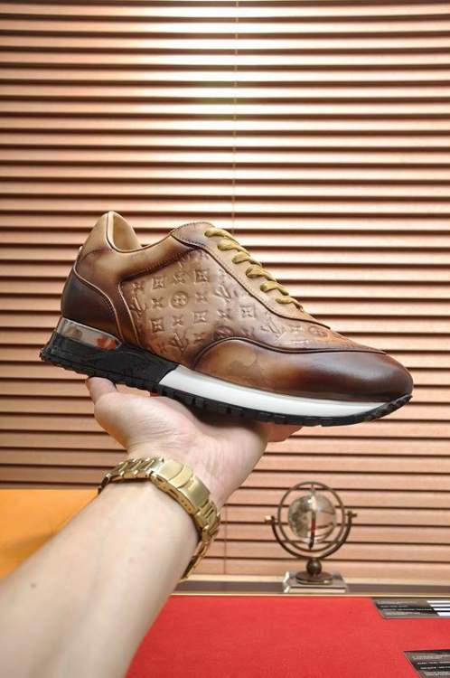 Picture of Louis Vuitton Shoes _SKULVsz38-45hnq111817547